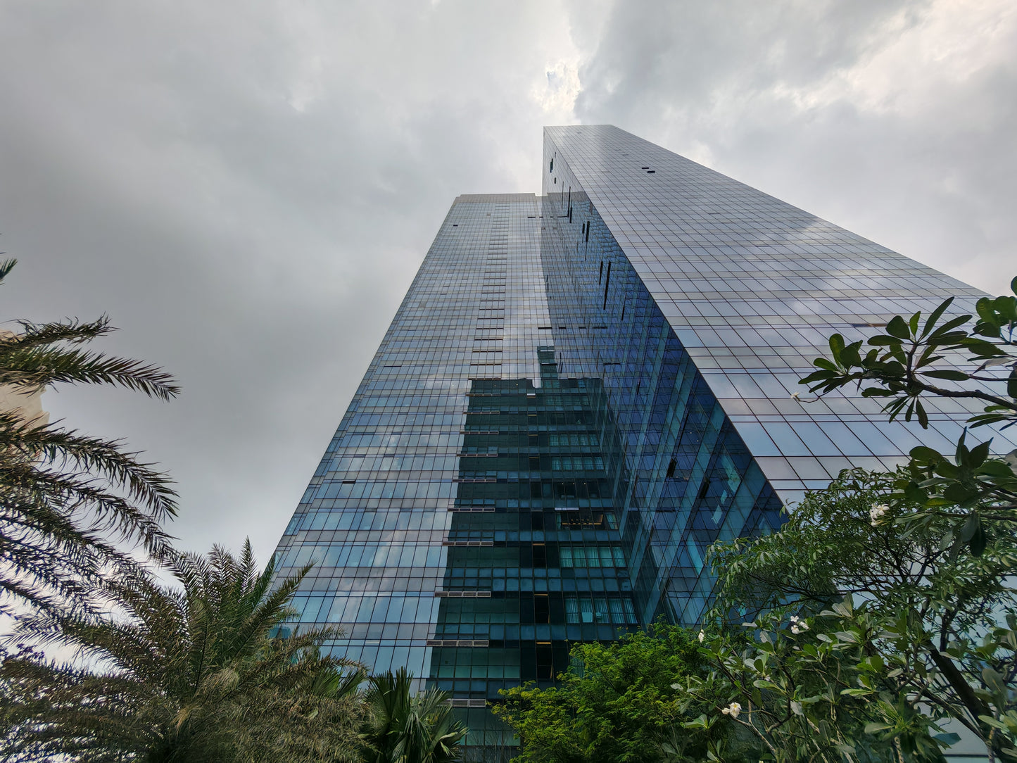 The Ritz-Carlton Penthouse – A Crown Jewel in Kuala Lumpur’s Skyline