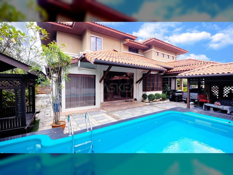DOUBLE STOREY BUNGALOW JALAN PJU . LAMAN ARA , ARA DAMANSARA