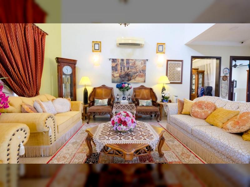 DOUBLE STOREY BUNGALOW JALAN PJU . LAMAN ARA , ARA DAMANSARA