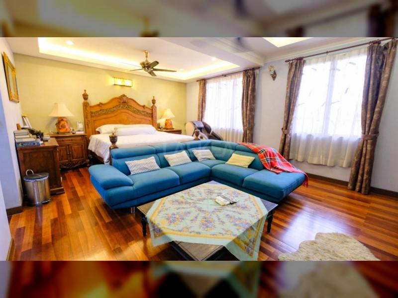 DOUBLE STOREY BUNGALOW JALAN PJU . LAMAN ARA , ARA DAMANSARA