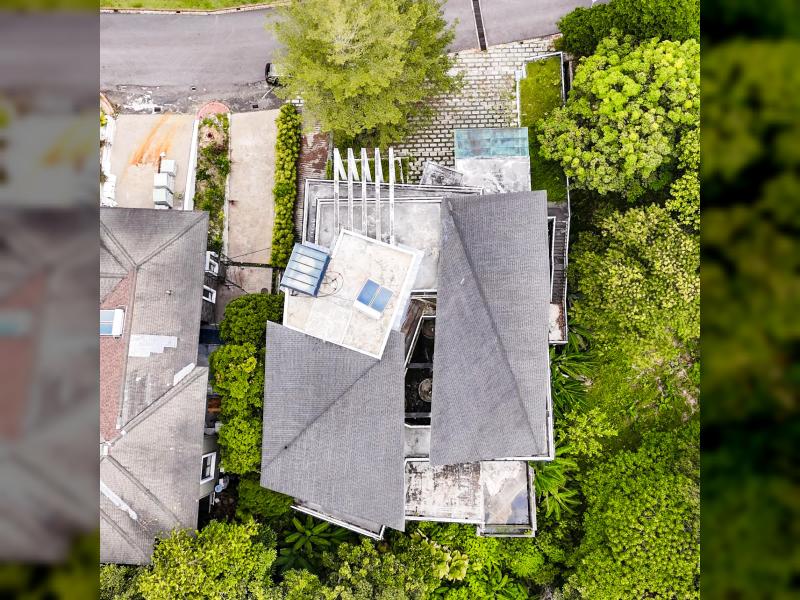 MODERN BUNGALOW COUNTRY HEIGHTS DAMANSARA WITH INFINITY POOL