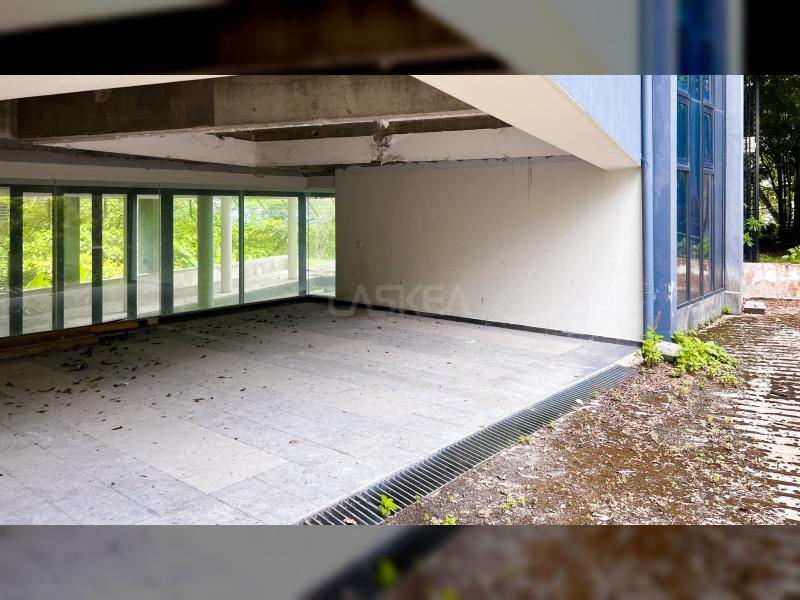 MODERN BUNGALOW COUNTRY HEIGHTS DAMANSARA WITH INFINITY POOL