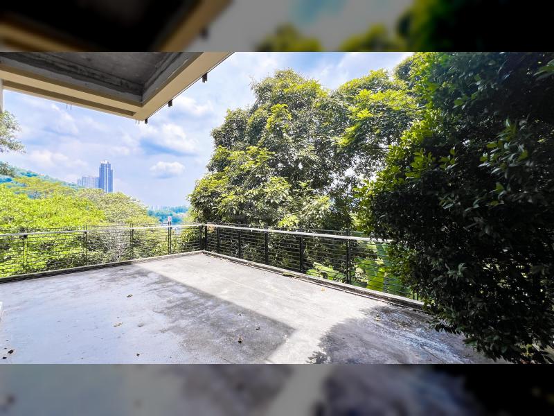 MODERN BUNGALOW COUNTRY HEIGHTS DAMANSARA WITH INFINITY POOL
