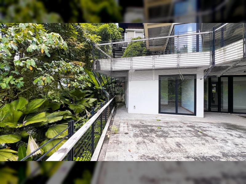 MODERN BUNGALOW COUNTRY HEIGHTS DAMANSARA WITH INFINITY POOL
