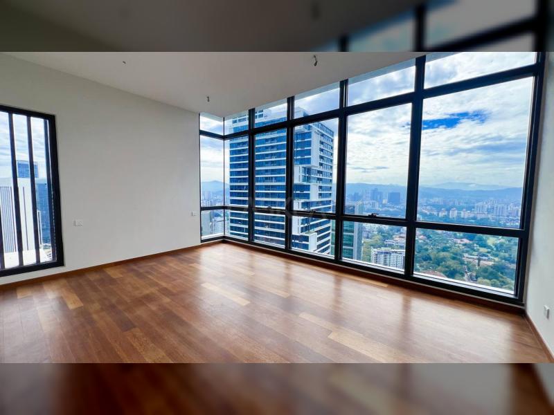 THE MANOR KLCC - GOLF COURSE VIEW - NEW BARE UNIT - HIGH FLOOR 3 BEDROOMS