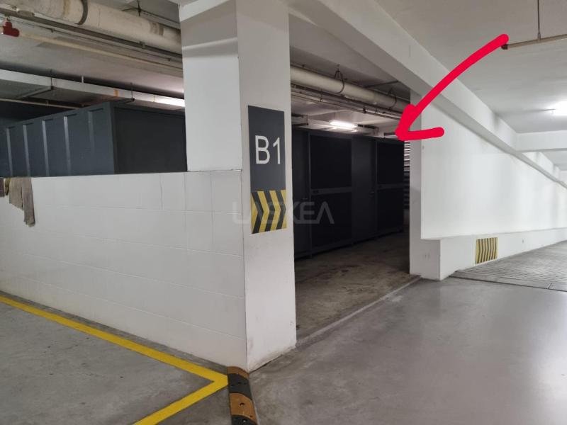 Madge Mansion U-Thant KLCC | Ultra Luxury Residence With Private Lift , Well Renovated