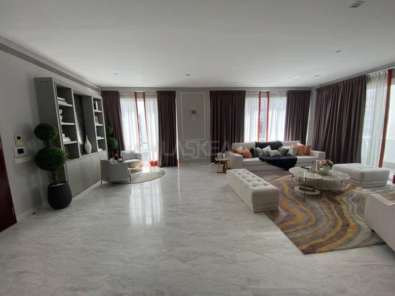 Nobleton Crest U-Thant KLCC | - Below Market Price Luxury Condo in U-Thant Ampang Hilir KLCC Kuala Lumpur. Duplex unit with Private Lift. Fully Renovated with move-in condition.