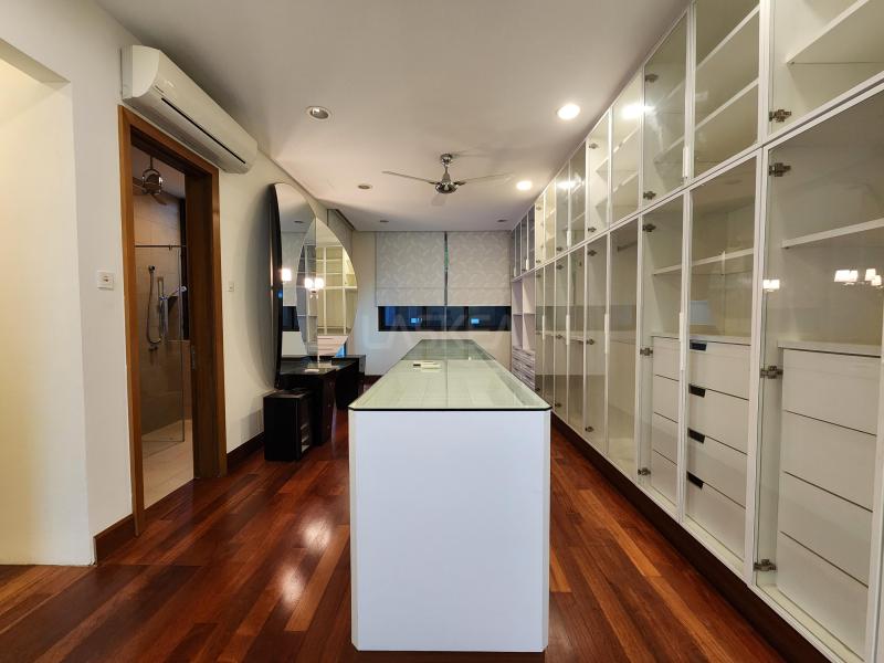 Seputeh Heights - 4 Storey Link Villa, Seputeh Kuala Lumpur. Below Market Price, Tastefully Renovated