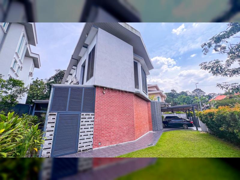UNIQUE BUNGALOW FACING GOLF COURSE - TROPICANA INDAH PETALING JAYA
