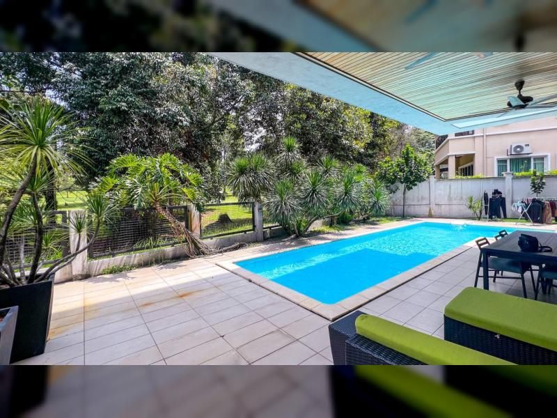 UNIQUE BUNGALOW FACING GOLF COURSE - TROPICANA INDAH PETALING JAYA
