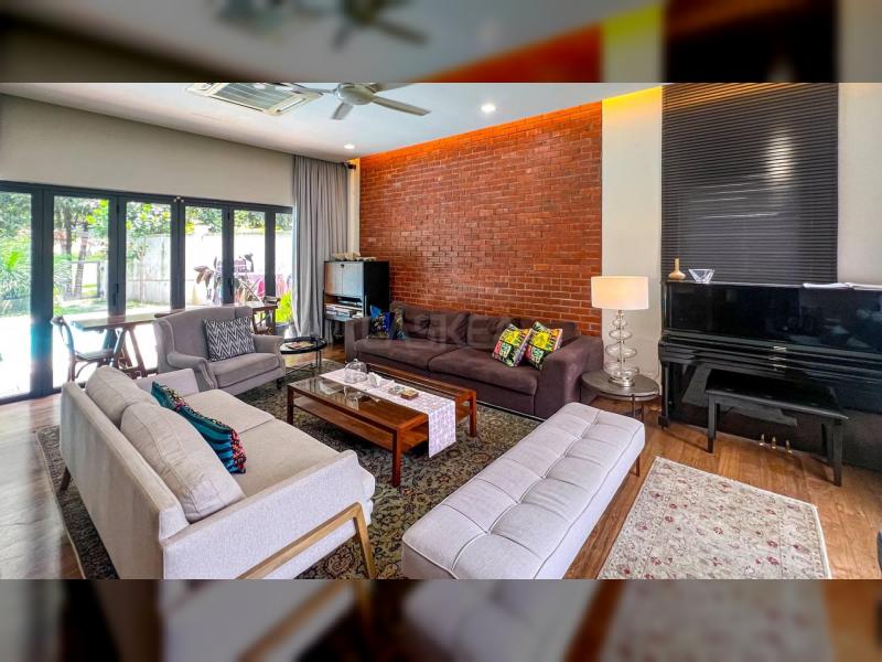 UNIQUE BUNGALOW FACING GOLF COURSE - TROPICANA INDAH PETALING JAYA