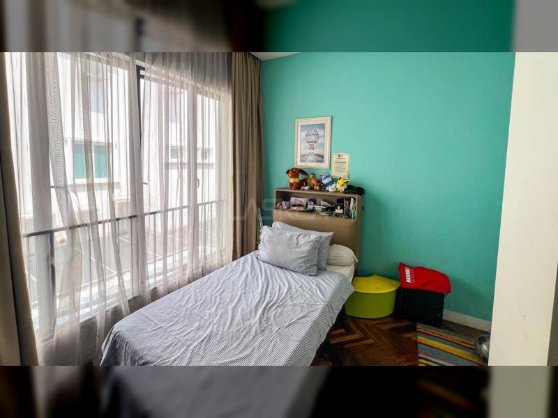 UNIQUE BUNGALOW FACING GOLF COURSE - TROPICANA INDAH PETALING JAYA