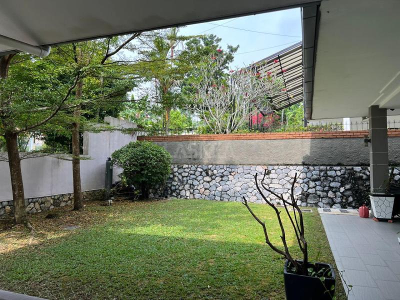 Bangsar, Bukit Bandaraya Juala Lumpur 2.5 Storey Renovated Bungalow Land Area 7,700sf Bu 7,100sf 7 Rooms 6 Baths RM5.5 Million Neg