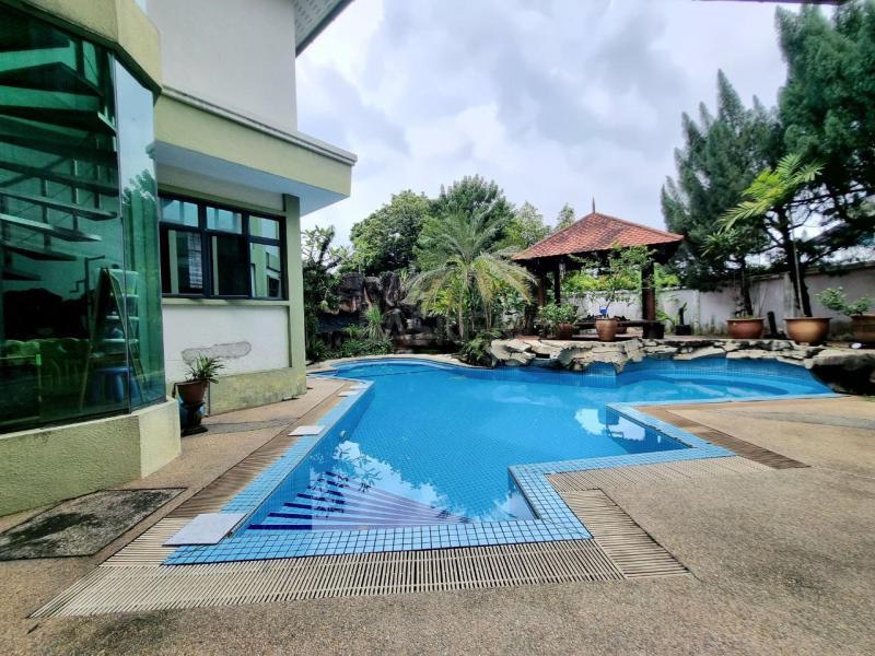 2.5 STOREY BUNGALOW Lorong Damai, Off Jalan Damai Keramat Kuala Lumpur