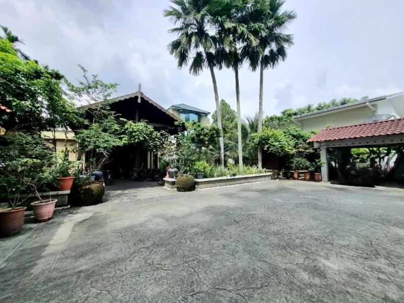 2.5 STOREY BUNGALOW Lorong Damai, Off Jalan Damai Keramat Kuala Lumpur