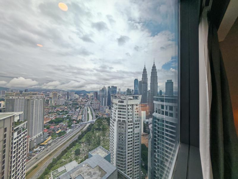 Victory Suites KLCC | Airbnb Hotspot, Below Market, Price High Floor unit with KLCC view