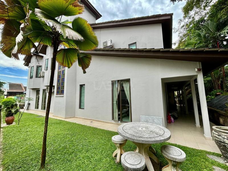 Renovated Unit & Partially Furnished, Double Storey Bungalow Damansara Heights, Bukit Damansara Kuala Lumpur