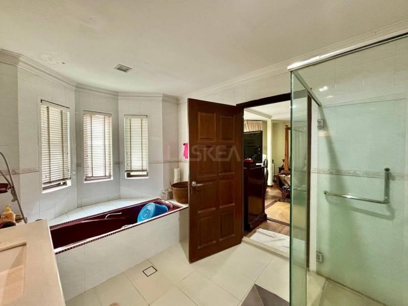 Renovated Unit & Partially Furnished, Double Storey Bungalow Damansara Heights, Bukit Damansara Kuala Lumpur