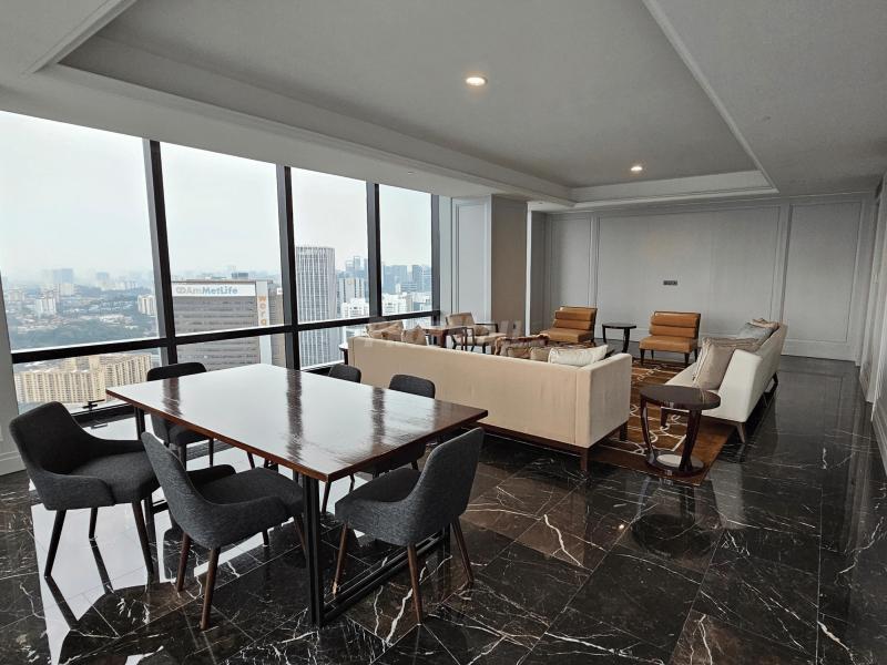 Prestigious St Regis Residence, KL Sentral, Kuala Lumpur - 2 Bedrooms For Sale