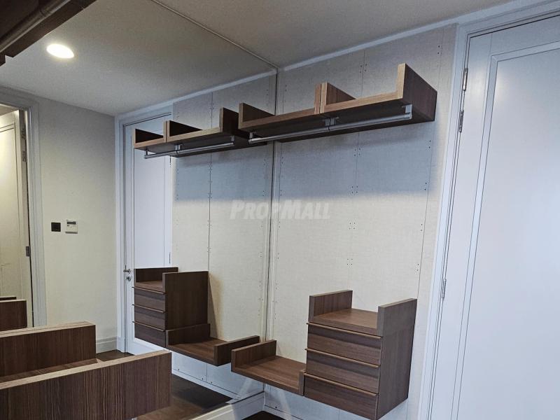 Prestigious St Regis Residence, KL Sentral, Kuala Lumpur - 2 Bedrooms For Sale