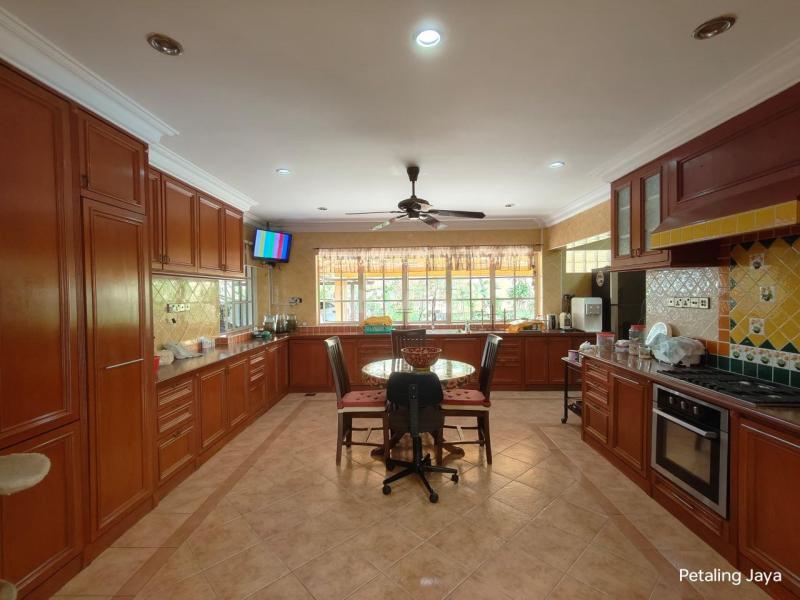 Freehold Bungalow with Huge Land Bukit Gasing, Petaling Jaya For Sale