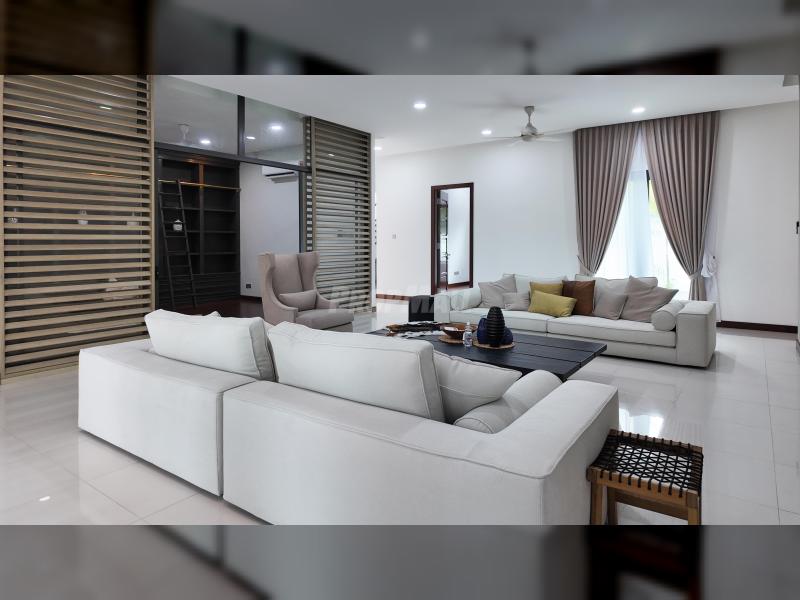 MODERN BUNGALOW GLENHILL SAUJANA - FULLY RENOVATED - NEAR ARA DAMANSARA