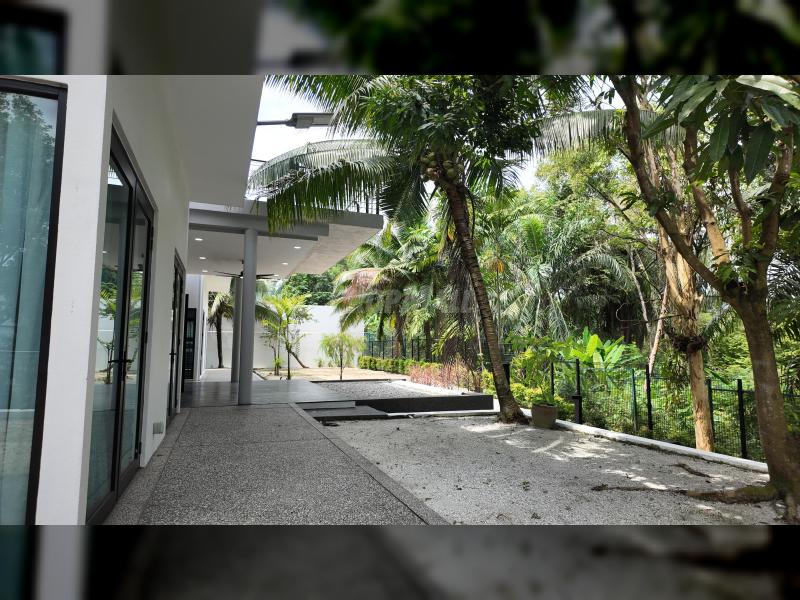 MODERN BUNGALOW GLENHILL SAUJANA - FULLY RENOVATED - NEAR ARA DAMANSARA