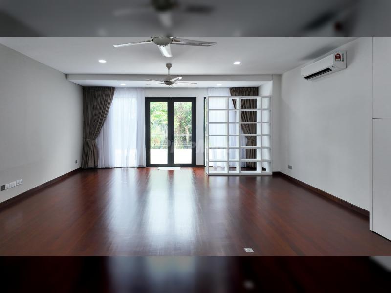 MODERN BUNGALOW GLENHILL SAUJANA - FULLY RENOVATED - NEAR ARA DAMANSARA