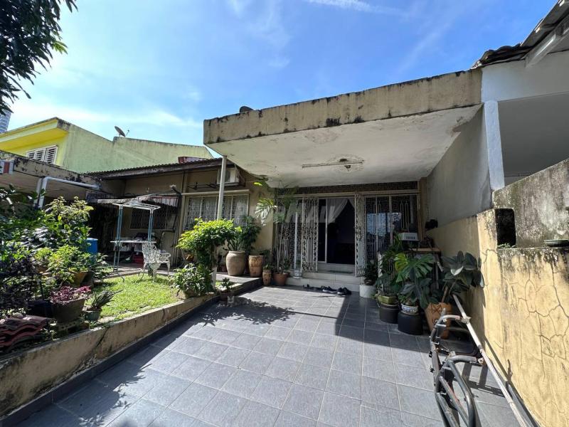 1-STOREY INTERMEDIATE LUCKY GARDEN @ BANGSAR FOR SALE !!!