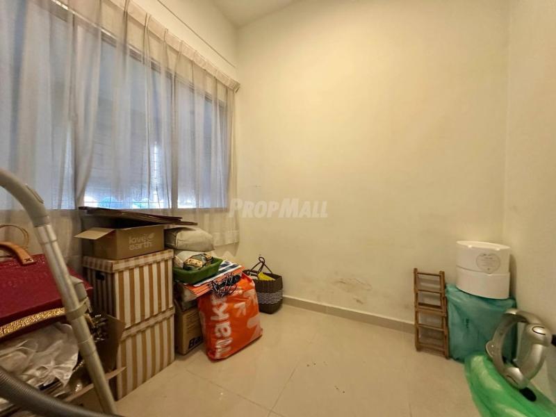 1-STOREY INTERMEDIATE LUCKY GARDEN @ BANGSAR FOR SALE !!!