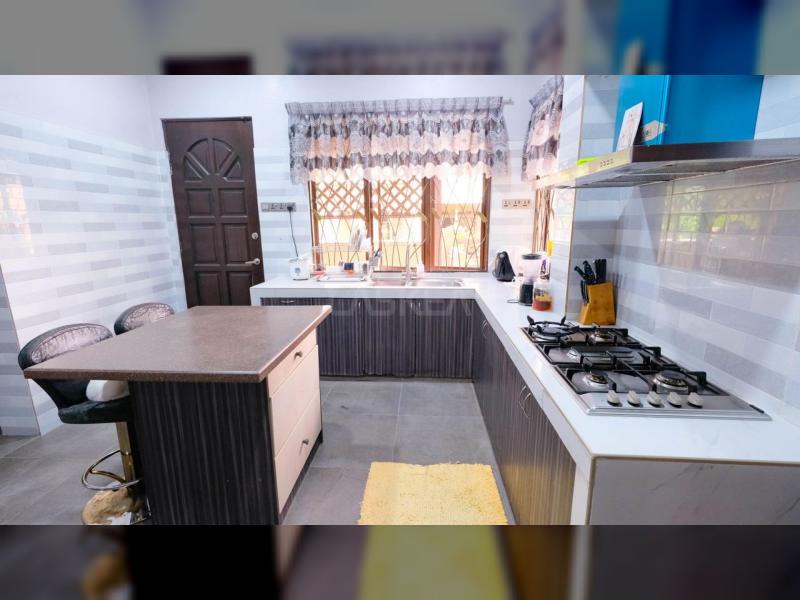 DOUBLE STOREY BUNGALOW JALAN PJU . LAMAN ARA , ARA DAMANSARA