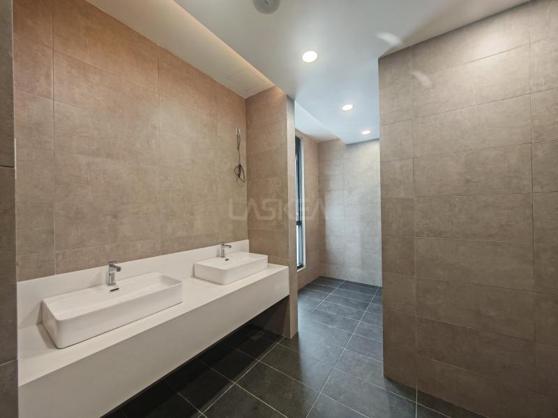 Atwater Corporate Office Seksyen 13 | Below Market Price, Excellent Location